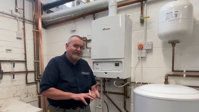 Gas Training - Boiler Service Tips - For Trainee Plumbers or Gas Engineers.