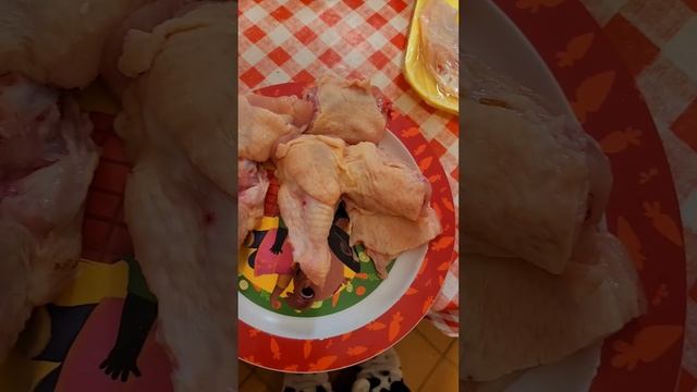 Tutorialbrutto delle alette di pollo in friggitrice ad aria COSORI