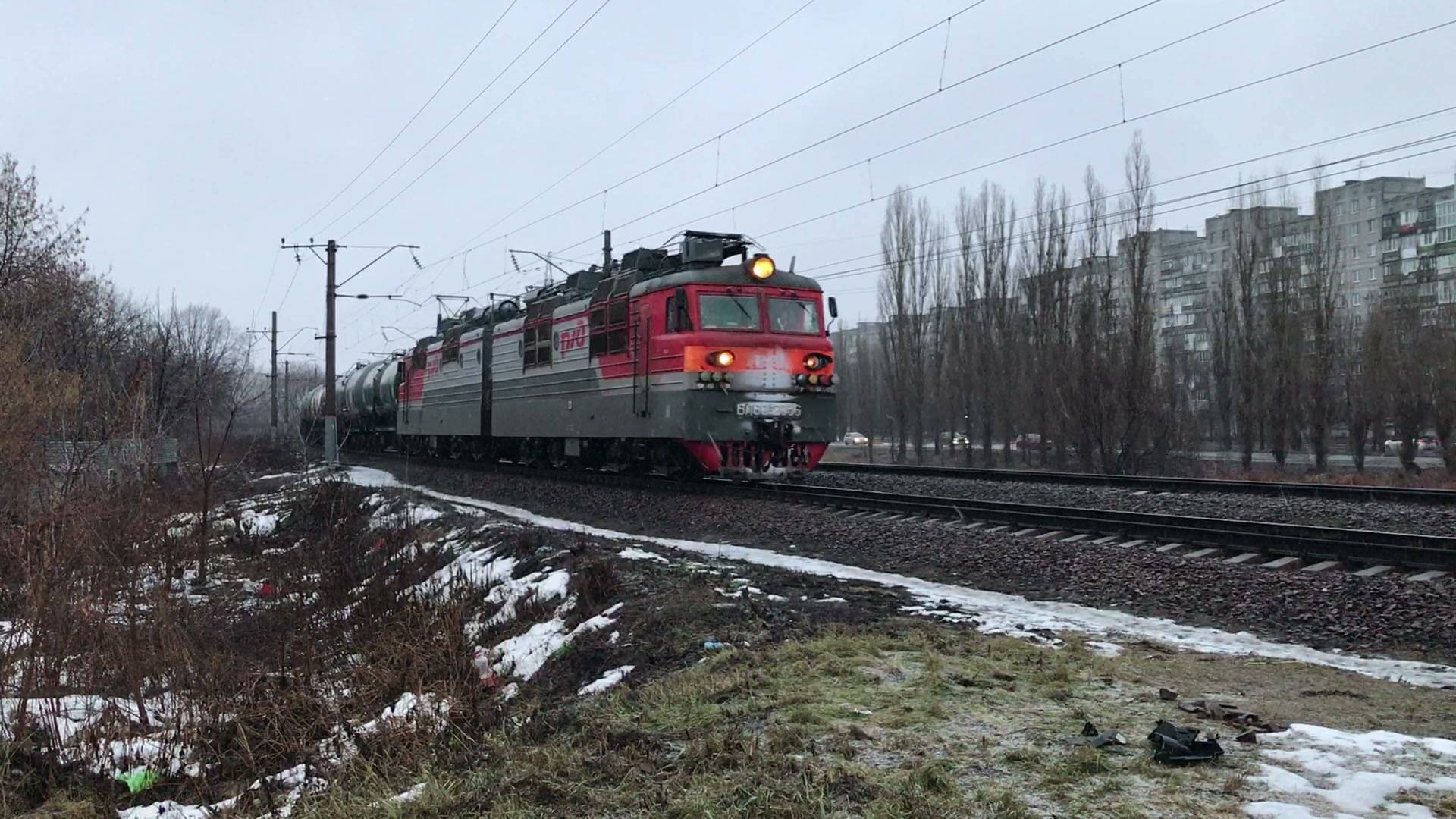 Электровоз ВЛ80с-2086 с наливным поездом на перегоне Толоконцево - Нижний Новгород Московский