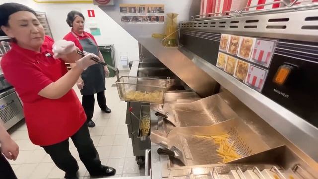 Restoran KFC versi Rusia dibuka kembali dengan nama Rostic's