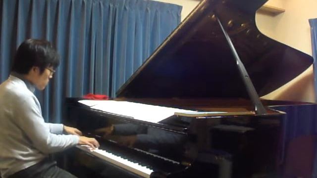 Tetsumichi Yoshinaga plays Chopin Nocturne Nr.18 E--dur op.62-2