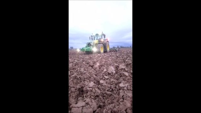 John Deere 8270R gradeando en Quintana de Rueda