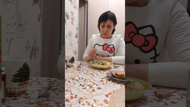 Мукбанг! 1/2/25г.