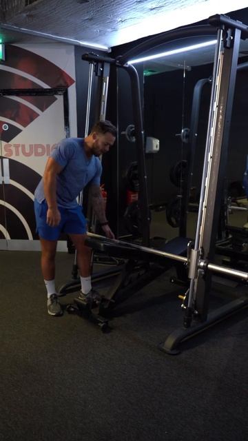 Smith machine hack 💣 #fitness #smithmachine #gym #personaltrainer #widnes
