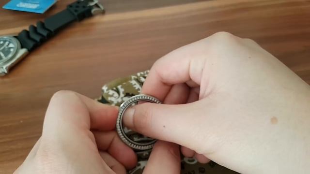 How to Replace Seiko SKX Bezel Insert