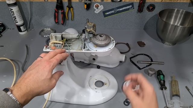 Repairing and servicing a Kitchenaid Classic food mixer.