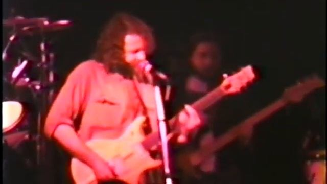 Widespread Panic 11-24-90  SET 2 Pt 1 Weight of the World to Drums