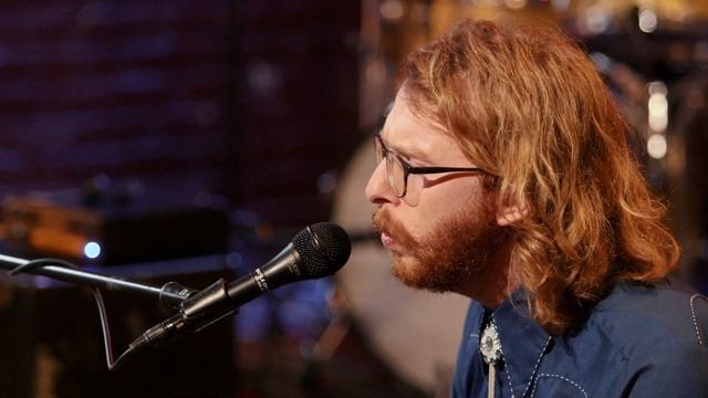 Art Zone: Gus Clark & The Least Of His Problems perform "Thoughts & Prayers"