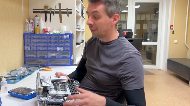 (перезалив) Инженерия, перепайка сокета AsRock b760m, родной bios MSI H110M (ИНЖ №1)