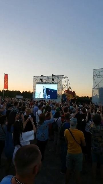 Дмитрий Колдун залез на мачту на день города Пушкин 2022