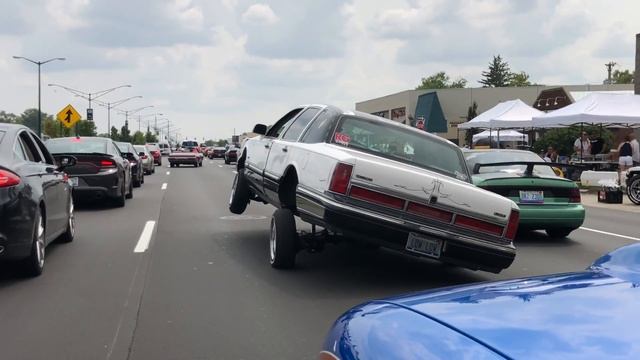 Lincoln LowRider 3 Wheel Woodward Dream Cruise 2018 Detroit Hydraulics Motor City Ridaz