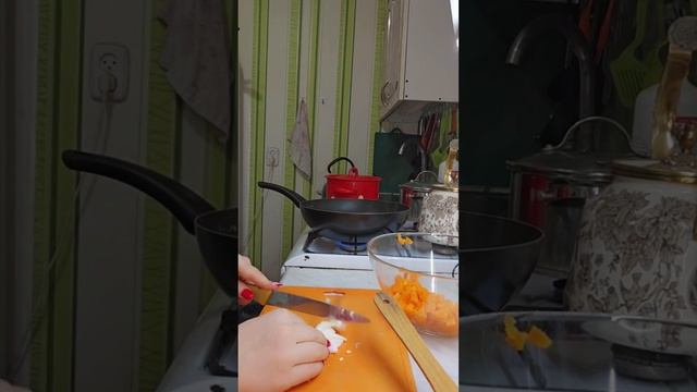 Ролик № 1441. Салат Грибной. Рецепт в конце ролика.