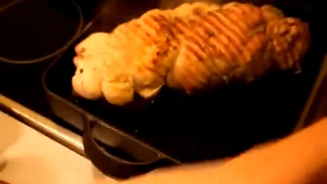 Копия видео "Рулет из свинины."