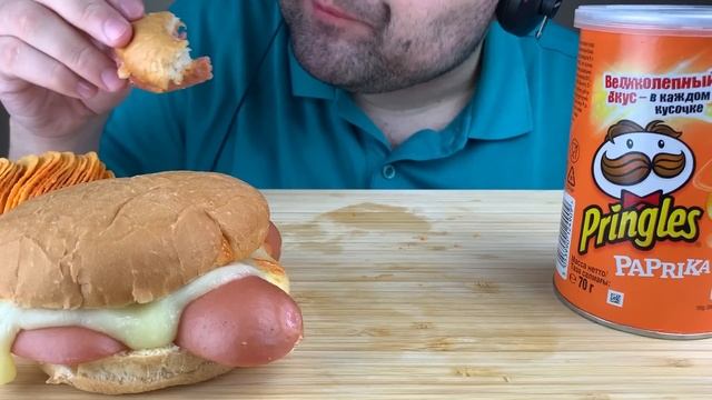 ASMR HOMEMADE SAUSAGE SANDWICHES WITH CHEESE & POTATO CHIPS PRINGLES PAPRIKA MUKBANG (Eating Sounds