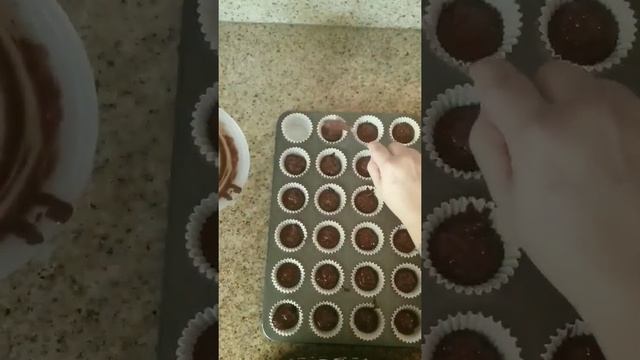 #xtinesketo "Reese's" Almond Butter Cups