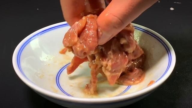 絲瓜很多人都是直接下鍋炒，難怪發黑又出水，教你絲瓜好吃的做法【一畫美食】#絲瓜 #絲瓜做法