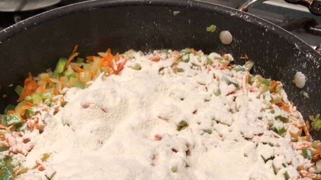 Chicken Tetrazzini. Курка по-італійськи з пастою ротіні.Дуже смачно!