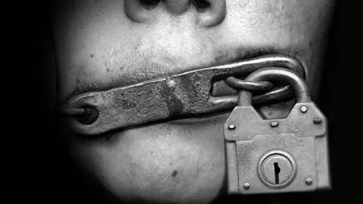 ЗАКРЫТЬ РОТ... ДЛЯ ВСЕХ... ВЕДЬМИНА ИЗБА ИНГА ХОСРОЕВА