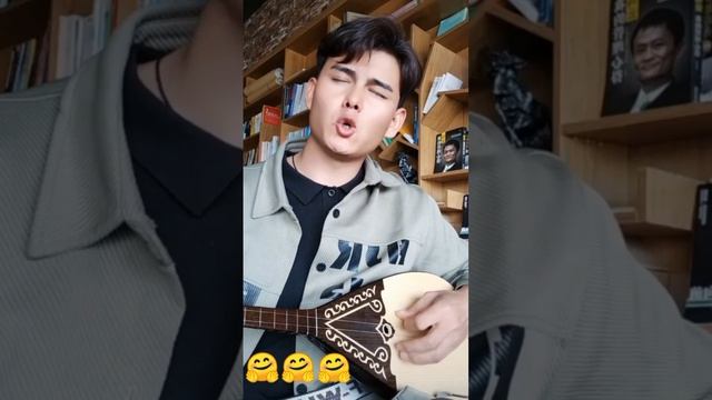 Мұқағали мақатаев сөзне жазылған ән…