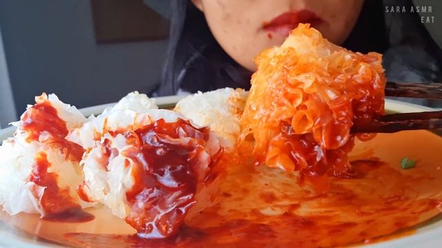 ASMR Eating Tremella Mushroom(Snow fungus) with spicy Korean Hot chicken flavor sauce| SARA ASMR EA