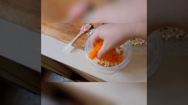 Готовим вкусную курица под шубкой😋😋😋