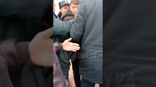 ХУЛОСА СИЗДАН АНДИЖОНДА ИИБ ХОДИМЛАРИ ФУКАРОЛАРГА КУПОЛЛИК КИЛЯПТИ  https://fb.watch/xw3E9YKors/