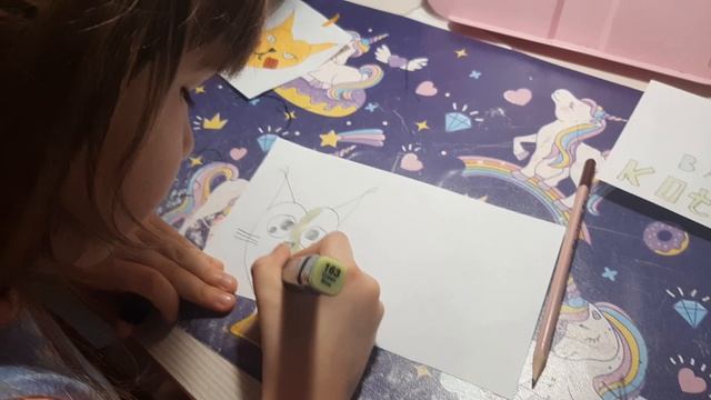 Рисую котика.