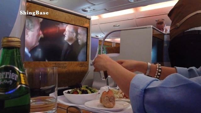 A380 EMIRATES AIRLINES BUSINESS CABIN DUBAI - ZURICH | REFLY
