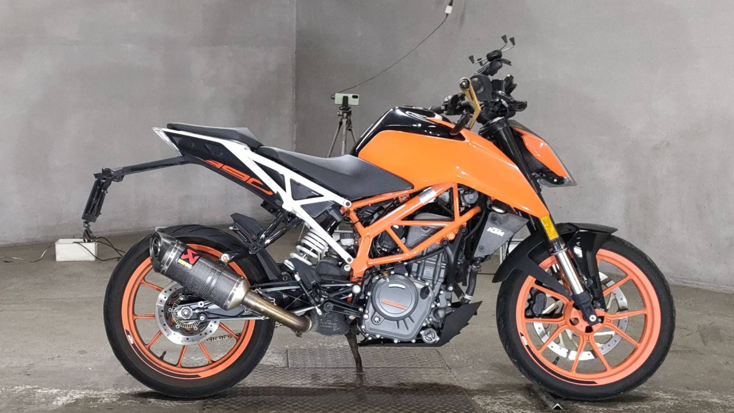 8270 - KTM 390 DUKE  - VBKJ9J409KC234881