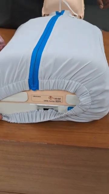 T 565 Neonatal and Pediatric resuscitation mannequins
