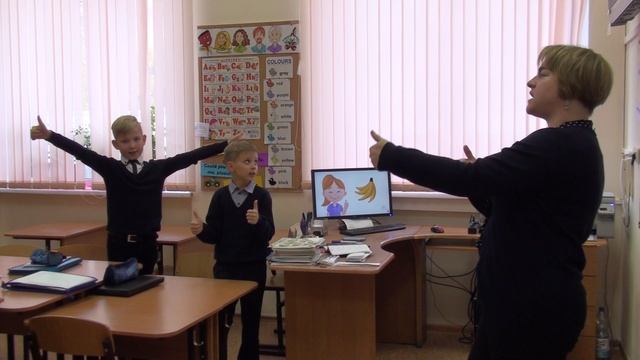 Фрагмент урока английского языка в начальной школе.
Тема: "Еда".