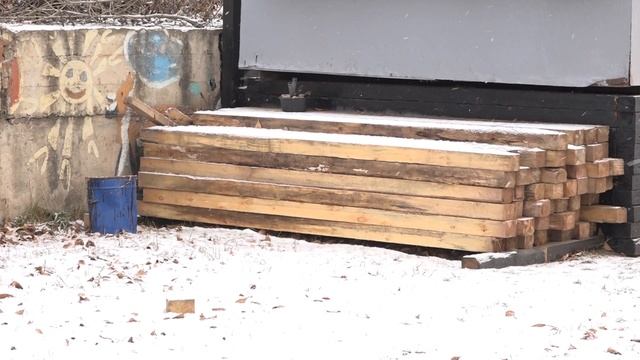 Автостоянка или магазины появятся вдоль центральной дороги в Речниках?