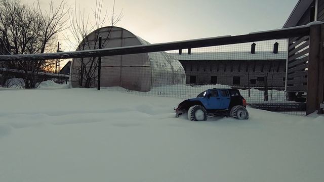 Покатали на радиоуправляемом Jeep Wrangler JK Rubicon по маршруту Ford Bronco VI.