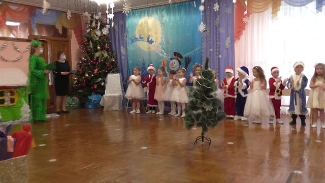 Новий рік сер.гр. ЖУРАВЛИК ДНЗ "Веселка" 1 частина