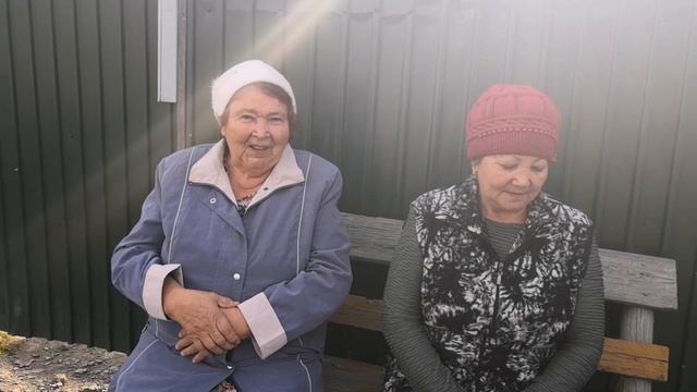 Привет в Восточный Казахстан. Привезли солому.