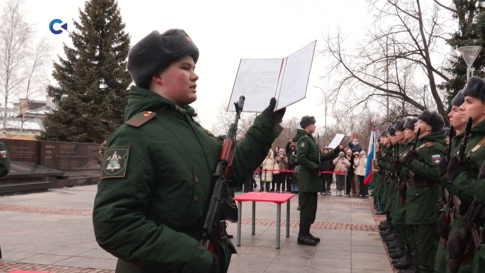 В Каре­лии 67 военно­служащих железнодорожной бригады ЛВО приняли присягу