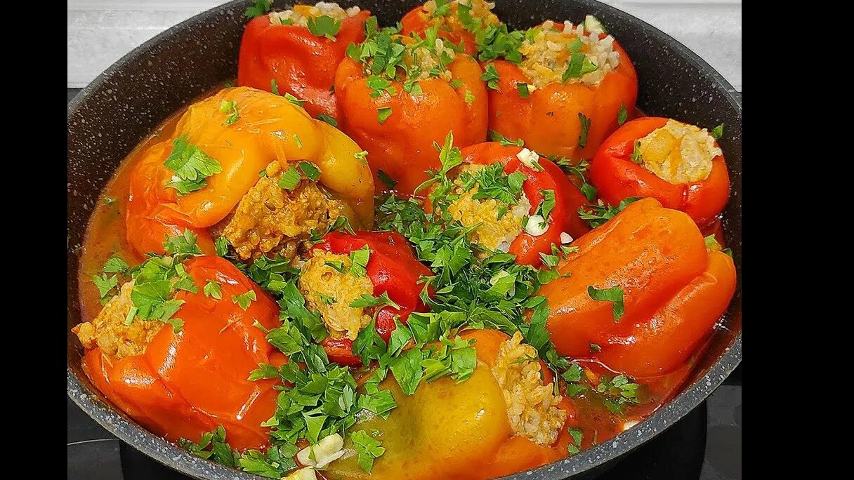 ГОТОВИМ ФАРШИРОВАННЫЕ ПЕРЦЫ 🫑ПО ДОМАШНЕМУ РЕЦЕПТУ. БЕЗУМНО ВКУСНО
