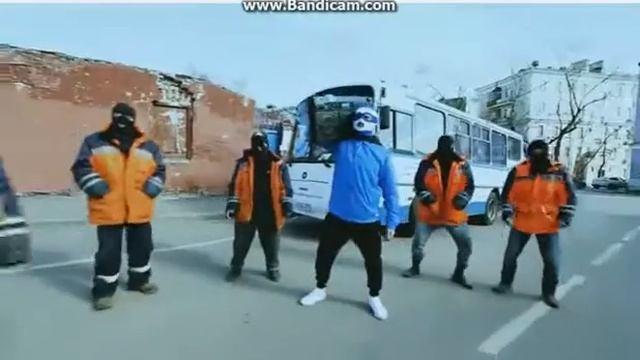 Грибы. Между нами тает лед. Пародия