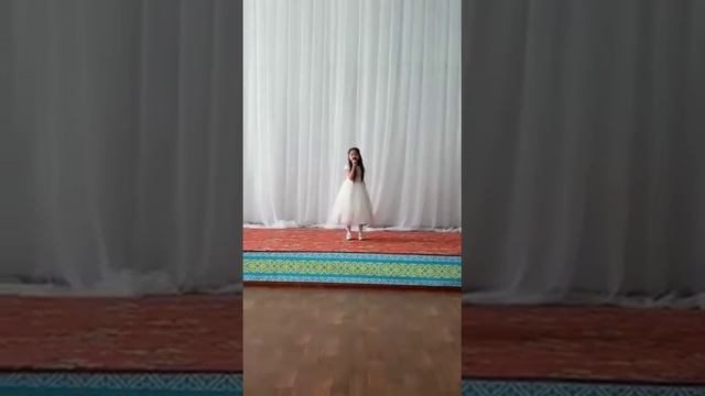 Ана туралы ән орындаған Кәусар Исаева #мама