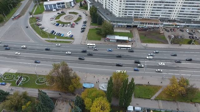 Пролет над реконструируемым сквером дубки 22.09.2019.