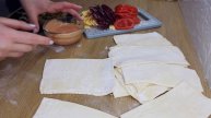 Эта закуска из теста понравится всей семье! Вкусно и легко! #рецепт #закуски