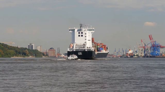 Hamburg: Finkenwerder, Elbe, Container Ship "EILBEK" (169m / 1600 TEU) - 4K Video Picture