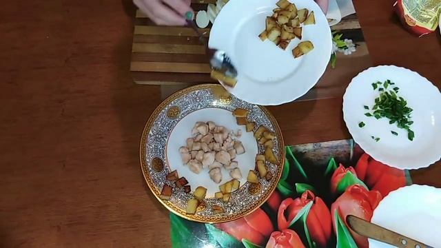 Салат на швидкоруч. Ситний теплий салат. Раджу спробувати