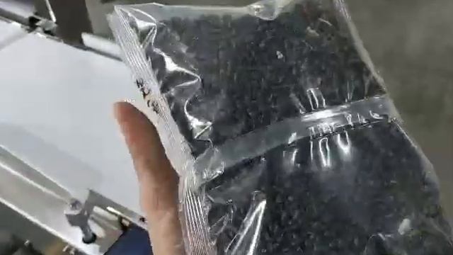 Линия фасовки сыпучих продуктов в пакеты подушка