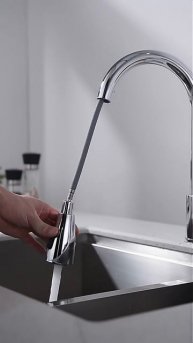 Кухонный выдвижной смеситель для кухонной раковины