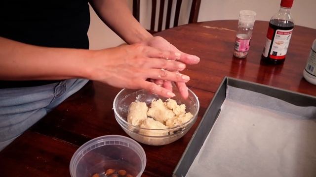Keto Desserts - Chocolate Truffles - With Coconut and Almonds