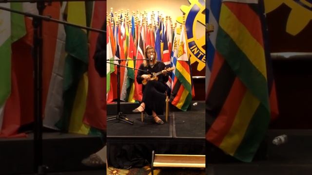 Rotary Peace Scholar Vanessa Contopulos sings for Arizona PETS