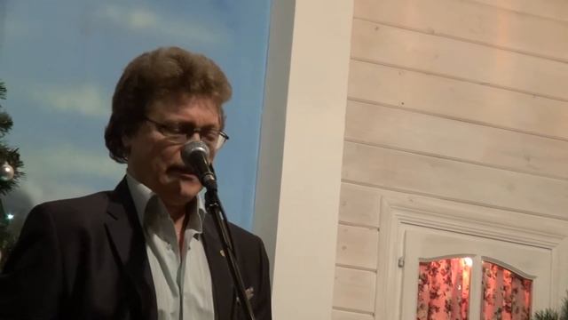 на стихи Светланы Комогорцевой - А.Агапов и М.Фирюлин "С годами..."