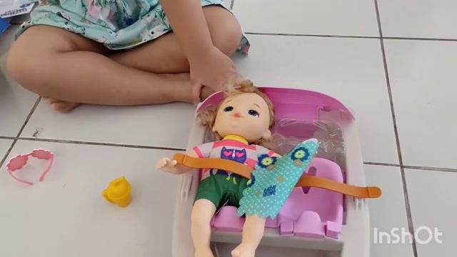 Freya unboxing little Ana || Baby Alive littles Ana with stroller