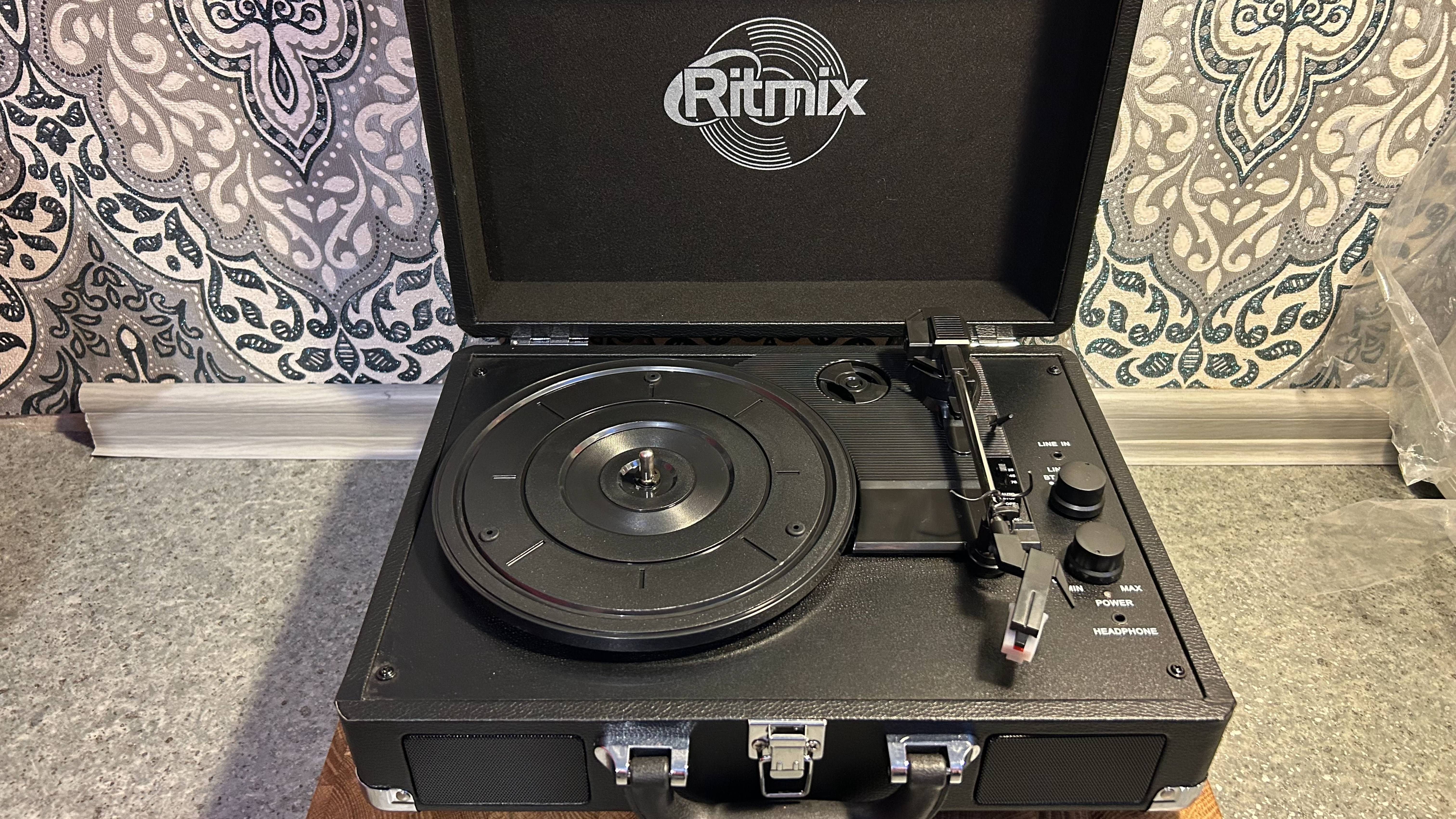 Ritmix LP-120B